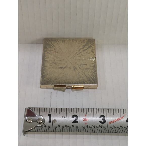 Vintage Square Metal Pill Box with Pretty Flower Design - Picture 4 of 5